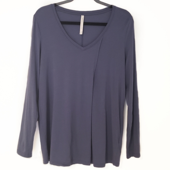 Aritzia Babaton The Group Mindy Overlap Top blue - Picture 3 of 7